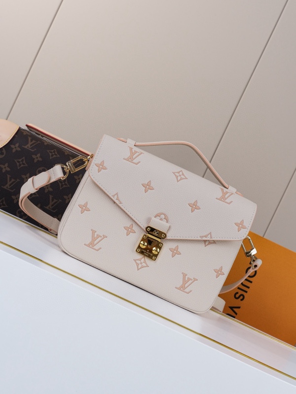 Louis Vuitton M14977 Pochette Metis MM